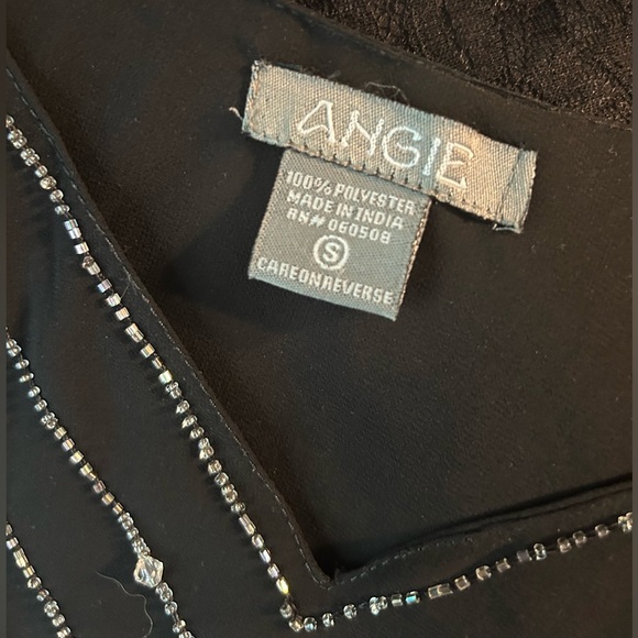 Angie black spaghetti strap camisole - Picture 3 of 4